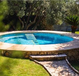 4 bedroom Villa with Heated Pool and Large Garden in Cilipi, near Dubrovnik - sleeps 8